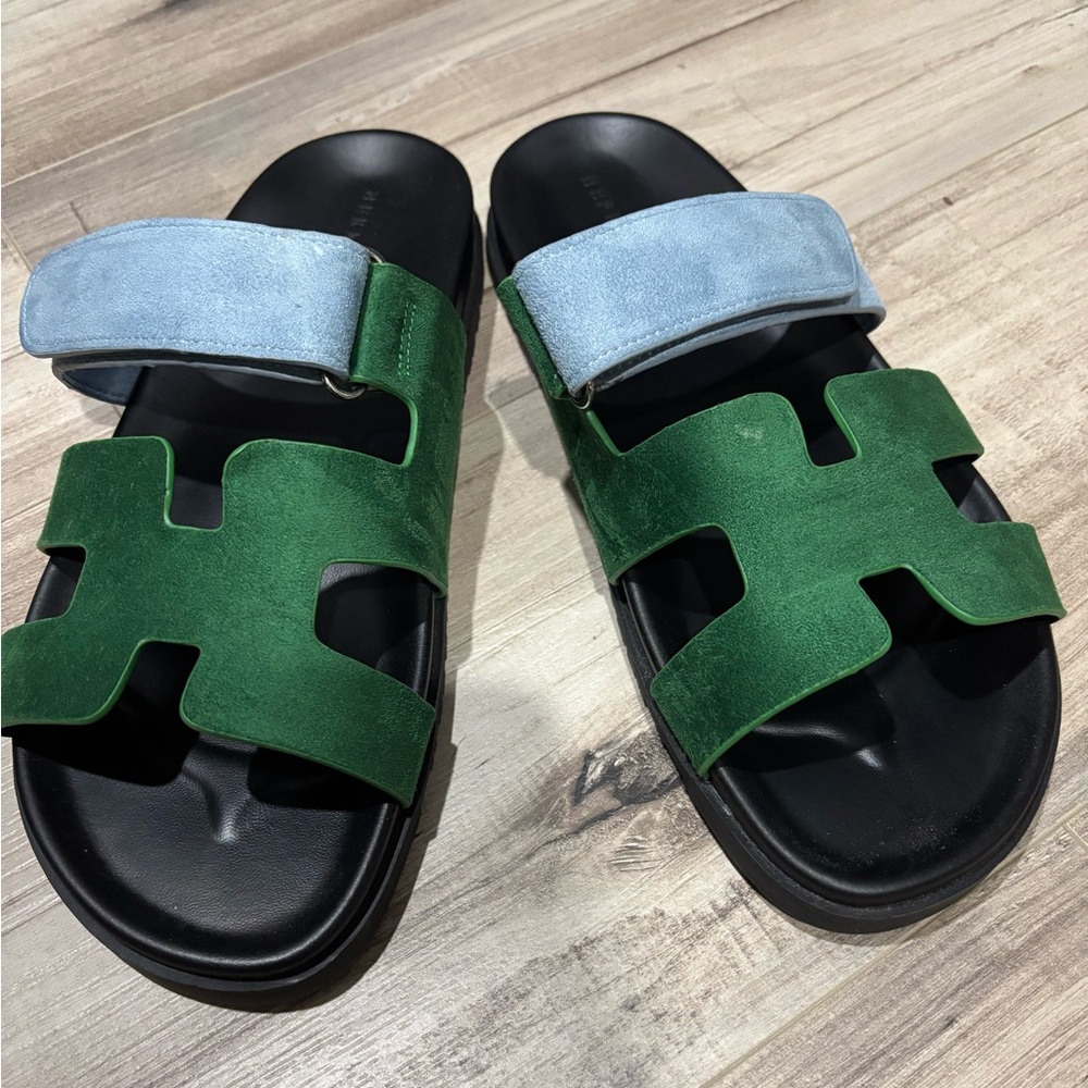Brand new men’s H sandals